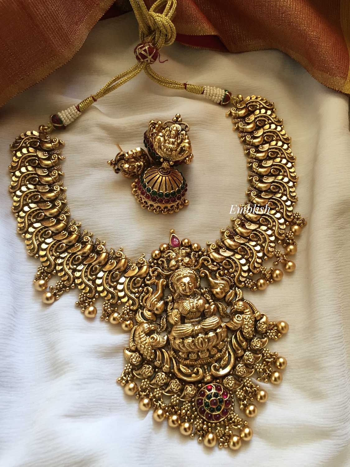 Lakshmi gold hotsell jewellery